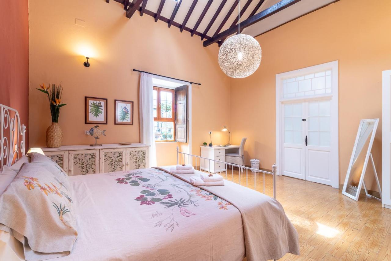 아루카스 Casona Gildana: Historia, Patrimonio/E-Working 빌라 외부 사진